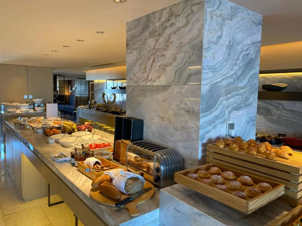 Radisson Collection Hotel Yangtze Shanghai